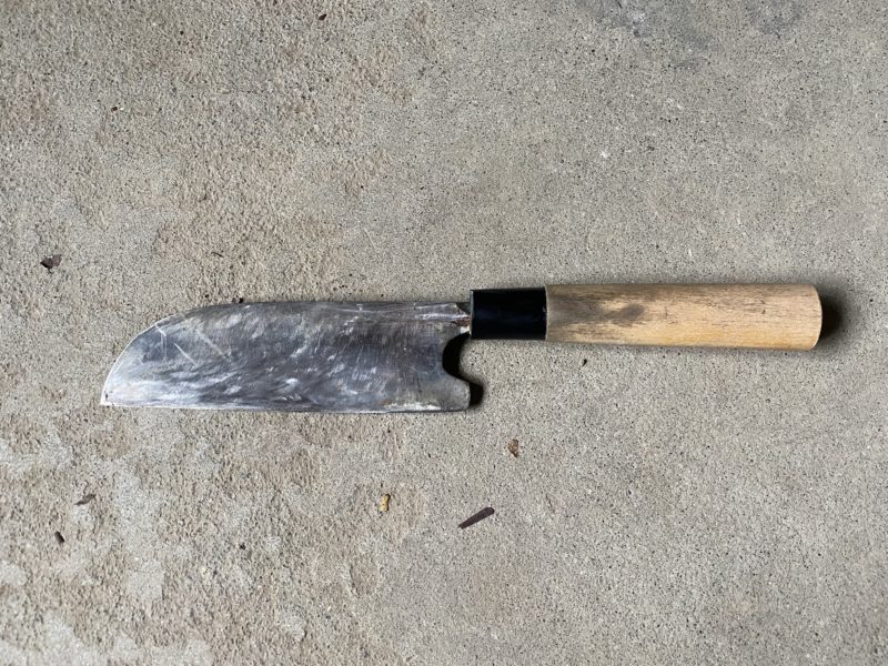 ヘグル用包丁　a knife for scraping outer part of the bark